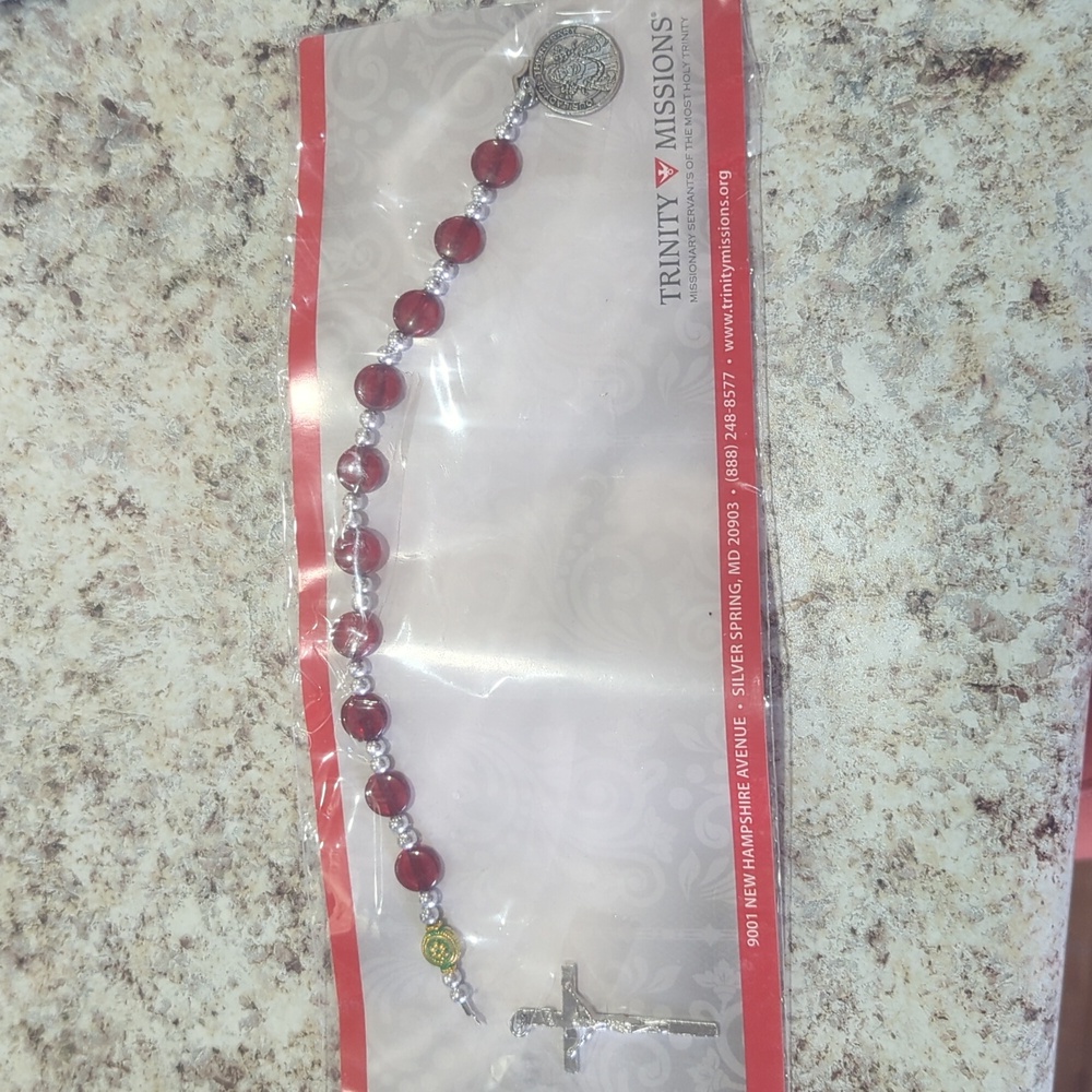 Lot Of Religious/Catholic Jewelry Rosary Beads - Picture 2 of 8